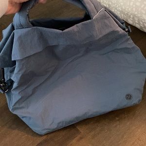 Lululemon active bag